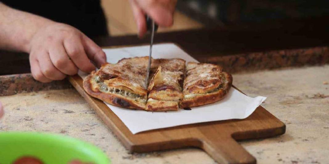 Odun ateşinden gelen lezzet! ‘Anadolu’nun pizzası’ Osmanlı’dan günümüze uzanıyor 8